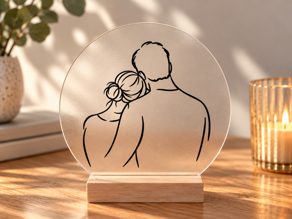 Line Stories – Samen – Acrylplaat met Houten Houder – 30 cm – Minimalistische Lijntekening Koppel – Romantische Woondecoratie – Cadeau voor Hem en Haar